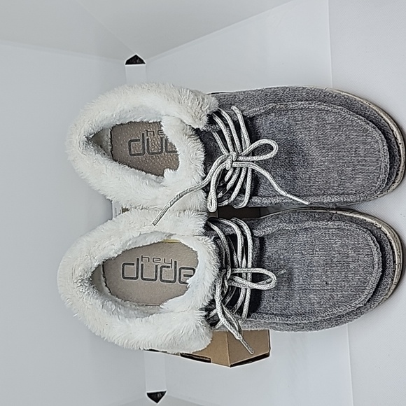 Hey Dude Wendy Fold Boot in Women's Size 9 - Picture 2 of 8